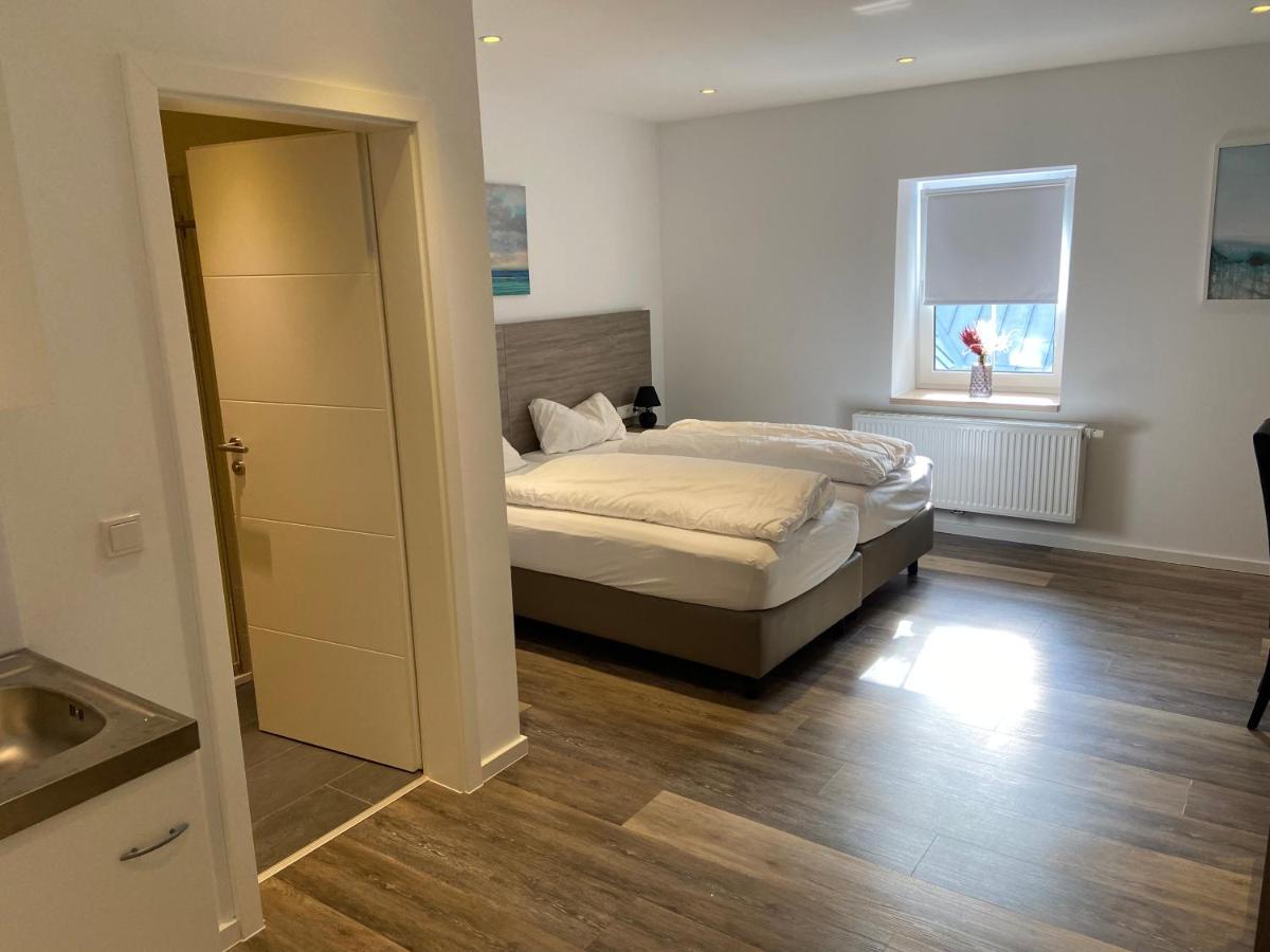 Eschberger Hof Hotel Saarbrucken Bagian luar foto